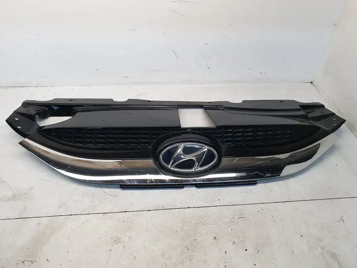 Hyundai ix35 (2009 - 2013) 863512Y000 Верхняя решетка радиатора — фото 1