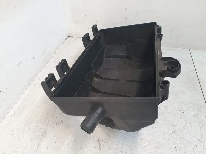 Audi A3/S3 8P (2004 - 2008) 1J0129614A Корпус воздушного фильтра — фото 4