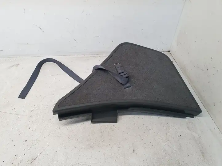 Toyota Prius (XW20) (2003 - 2009) 5841747010 Прочая отделка багажника — фото 1