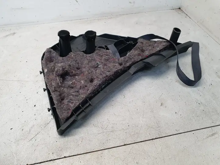 Toyota Prius (XW20) (2003 - 2009) 5841747010 Прочая отделка багажника — фото 6