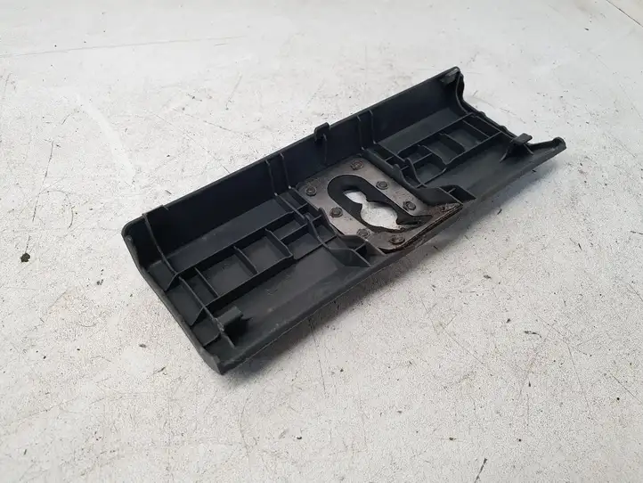 Toyota Prius (XW20) (2003 - 2009) 6471847010 Прочая отделка багажника — фото 4