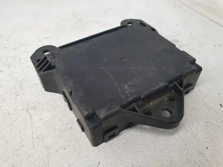 Toyota Prius (XW20) (2003 - 2009) 8865047051 Прочие блоки управления — фото 4
