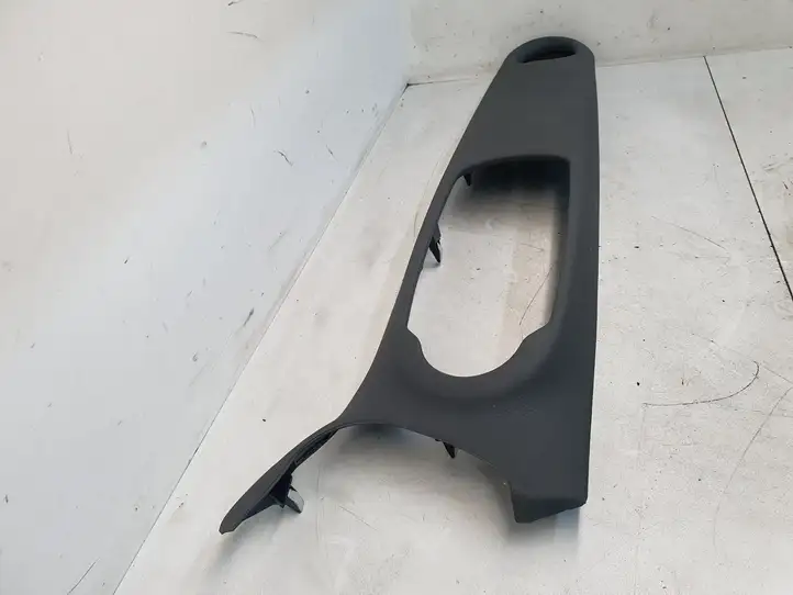 Toyota Yaris (2014 - 2019) 554700D090 Отделка внутренней панели салона — фото 4