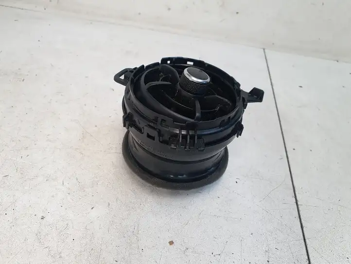 Toyota Yaris (2014 - 2019) 5556862280 Боковой воздушный дефлектор — фото 3