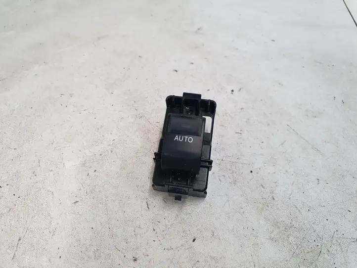 Toyota Auris E180 (2012 - 2018) 192801 Кнопка стеклоподъемников — фото 4