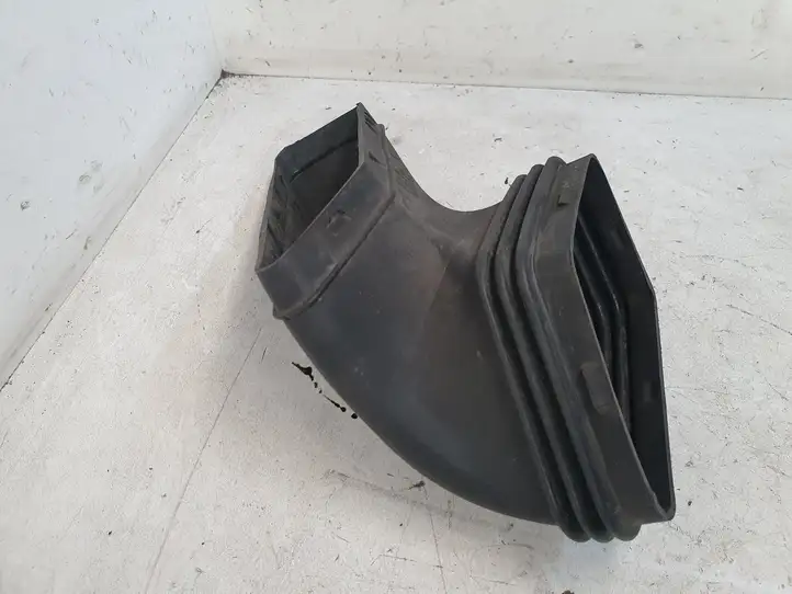 Audi A4 S4 B8 8K (2007 - 2011) 1021300S01 Детали воздухозаборника — фото 2