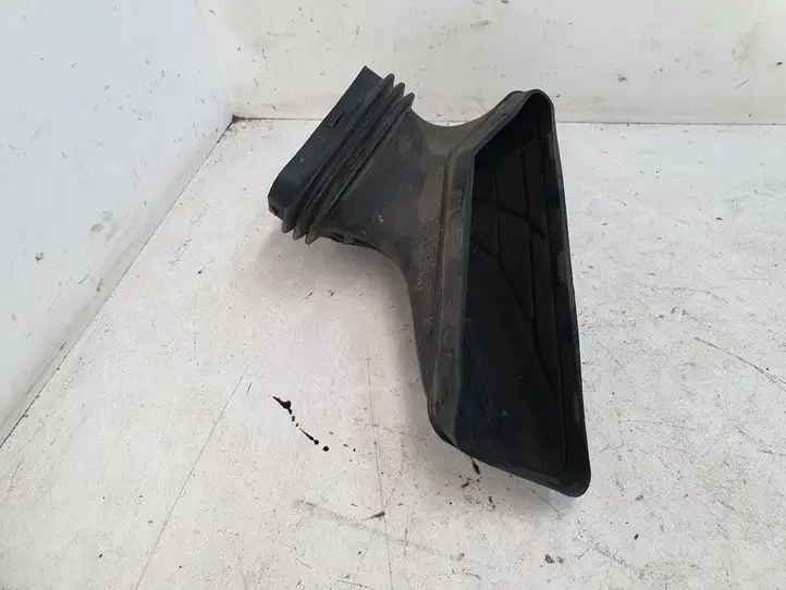 Audi A4 S4 B8 8K (2007 - 2011) 1021300S01 Детали воздухозаборника — фото 5