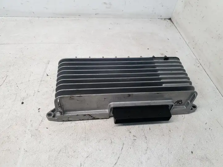 Audi A4 S4 B8 8K (2007 - 2011) 8T0035223AB Усилитель звука — фото 1