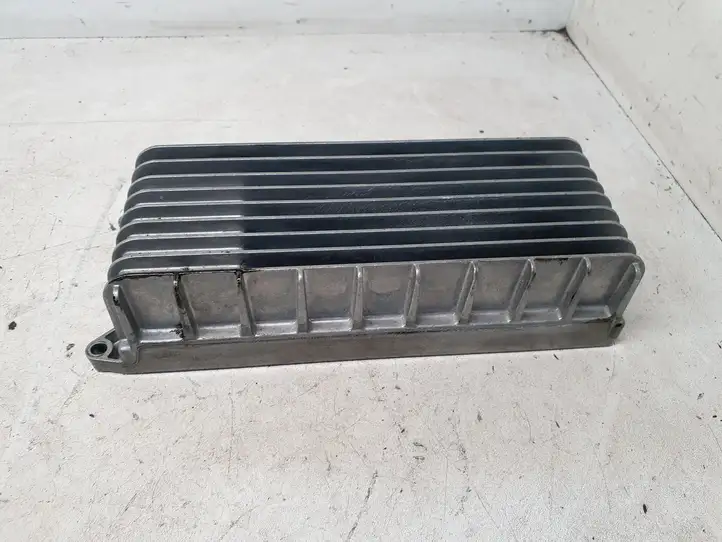 Audi A4 S4 B8 8K (2007 - 2011) 8T0035223AB Усилитель звука — фото 5