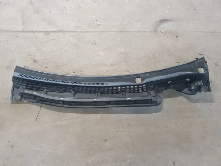 Toyota Prius (XW30) (2009 - 2015) 5578147090 Жабо стеклоочистителей — фото 1