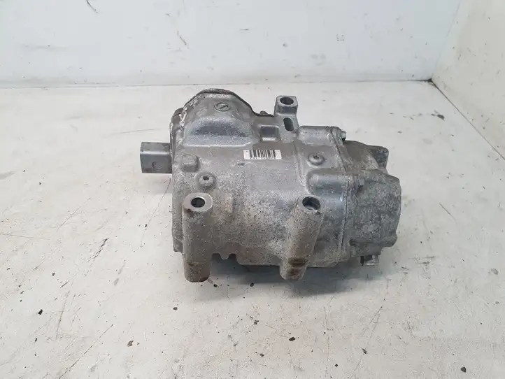 Toyota Yaris (2014 - 2019) 0422001041 Компрессор (насос) кондиционера воздуха — фото 1