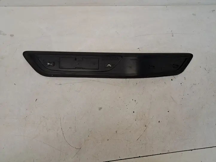 BMW 7 F01 (2008 - 2016) 51478046026 Внутренняя отделка заднего порога — фото 7