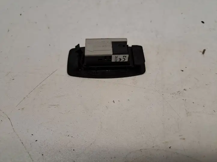 BMW 7 F01 (2008 - 2016) 911275484316938762 Микрофон (Bluetooth / телефон) — фото 3