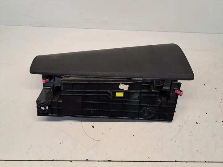 Toyota Prius (XW20) (2003 - 2009) 5553147050 Бардачок в сборе — фото 5