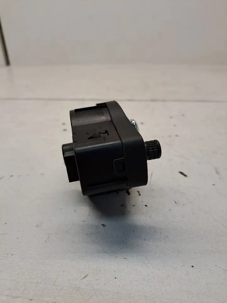 Audi A4 S4 B8 8K (2007 - 2011) 8K0941531G Включатель фонарей — фото 3