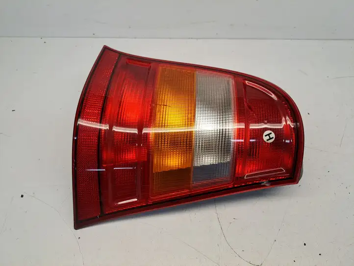 Mercedes-Benz E W211 (2002 - 2009) 1688200264 Задний фонарь в кузове — фото 6