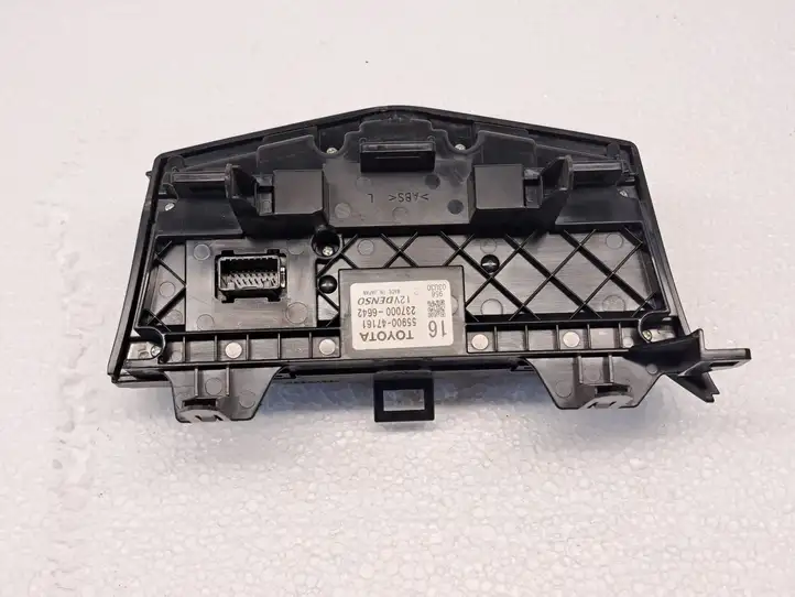 Toyota Prius+ (ZVW40) (2011 - 2018) 55900471612370006642 Блок управления климат-контролем — фото 3