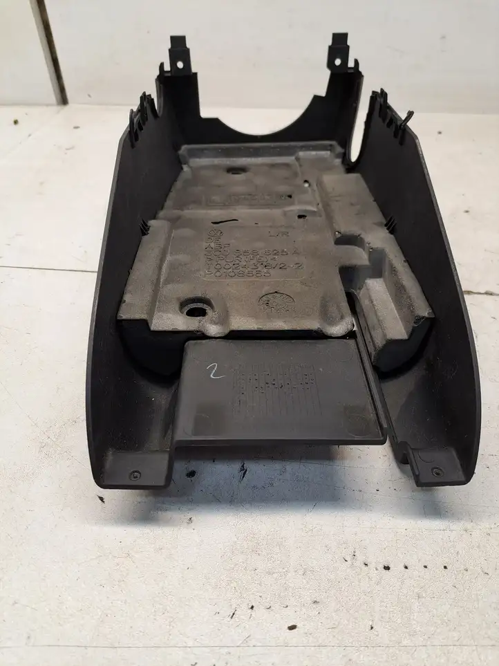 Volkswagen PASSAT B6 (2005 - 2010) 3C0858625A Обшивка рулевой колонки — фото 5