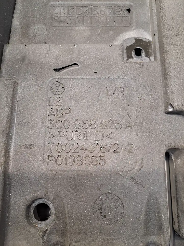 Volkswagen PASSAT B6 (2005 - 2010) 3C0858625A Обшивка рулевой колонки — фото 8