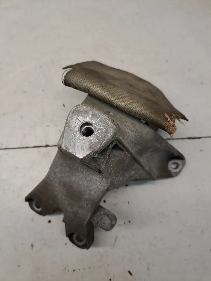 Audi A4 S4 B8 8K (2007 - 2011) 8K0199308AP Кронштейн двигателя — фото 2
