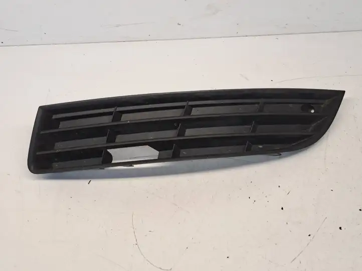 Volkswagen PASSAT B6 (2005 - 2010) 3C0853665 Нижняя решетка переднего бампера — фото 1