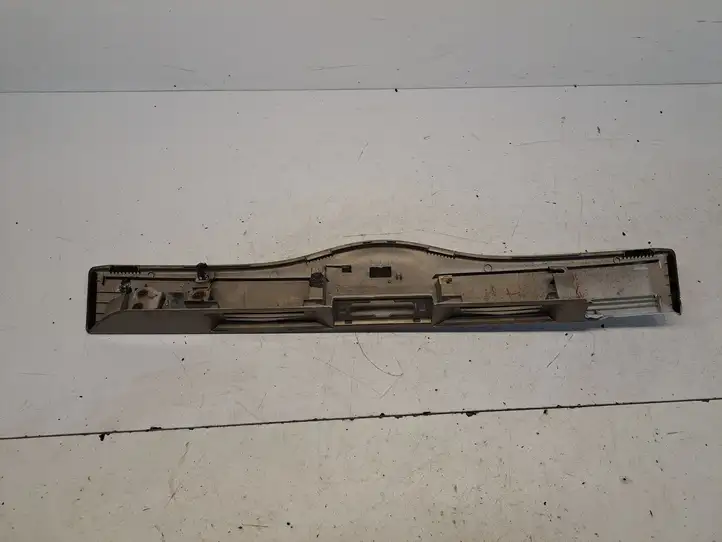 Toyota Prius (XW20) (2003 - 2009) 7680147030 Обшивка багажника — фото 2