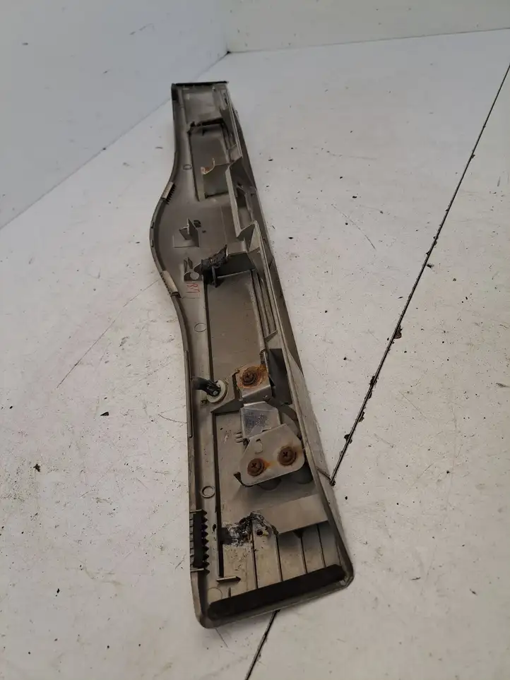 Toyota Prius (XW20) (2003 - 2009) 7680147030 Обшивка багажника — фото 7