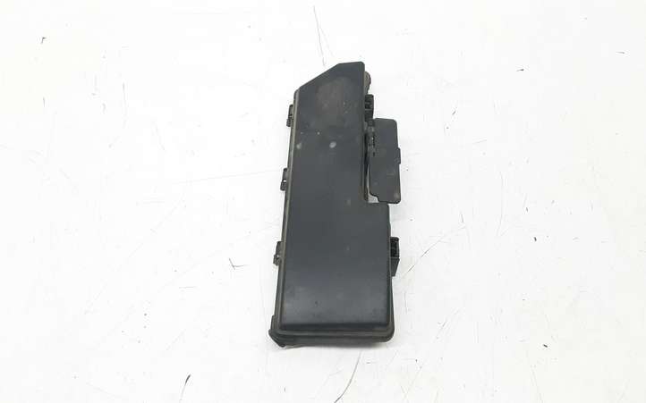 Volvo S60 (2000 - 2004)  9494211 Крышка ящика предохранителей