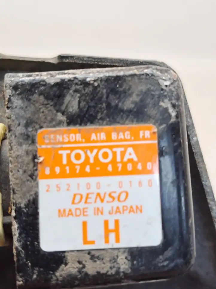 Toyota Prius (NHW20) (2003 - 2009) 8917447040 Датчик удара SRS — фото 6