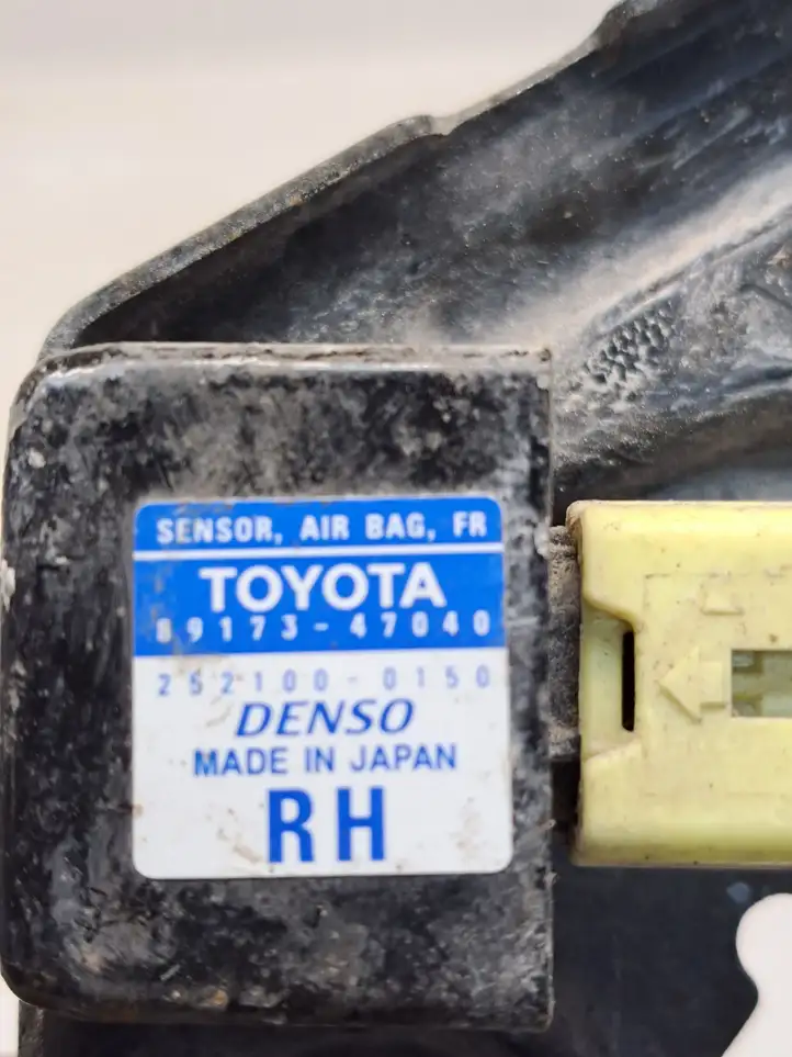 Toyota Prius (NHW20) (2003 - 2009) 8917347040 Датчик удара SRS — фото 8