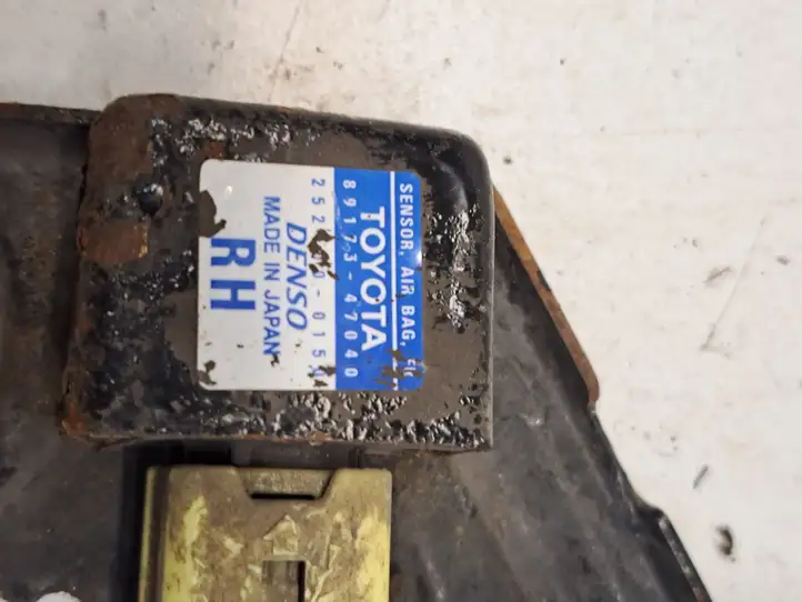 Toyota Prius (NHW20) (2003 - 2009) 8917347040 Датчик удара SRS — фото 2