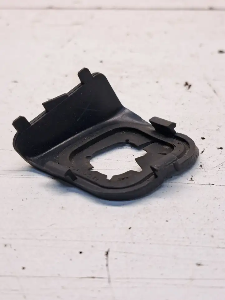 Toyota Yaris (2014 - 2019) 621214310A Оплётка рулевого колеса — фото 5