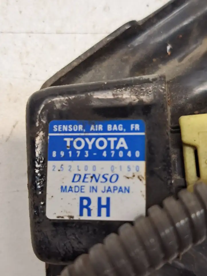 Toyota Prius (NHW20) (2003 - 2009) 8917347040 Датчик удара SRS — фото 6