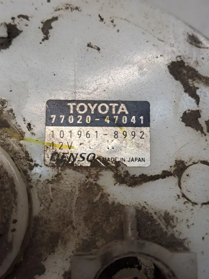 Toyota Prius (XW20) (2003 - 2009) 7702047041 Топливный насос (в баке) — фото 4