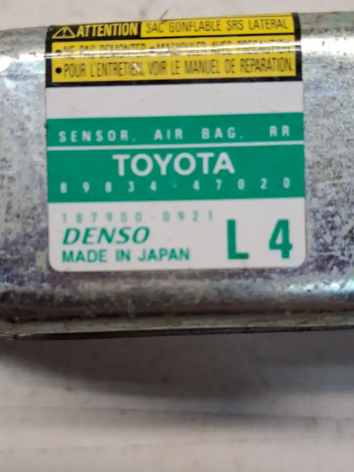 Toyota Prius (XW20) (2003 - 2009) 8983447020 Датчик удара SRS — фото 6