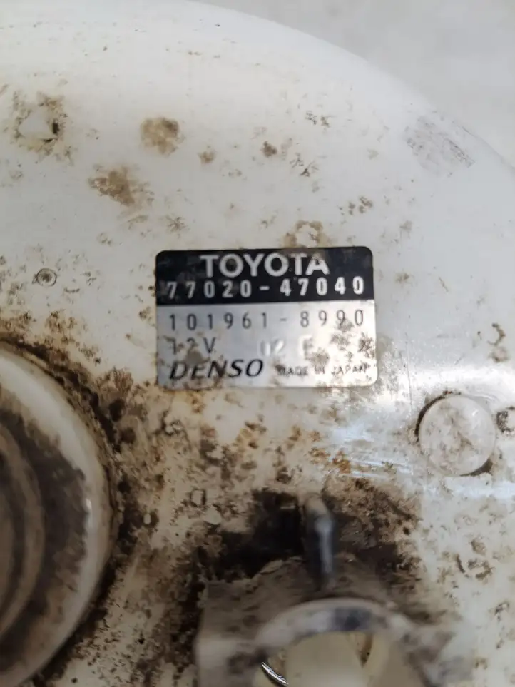 Toyota Prius (NHW20) (2003 - 2009) 7702047040 Топливный насос (в баке) — фото 3
