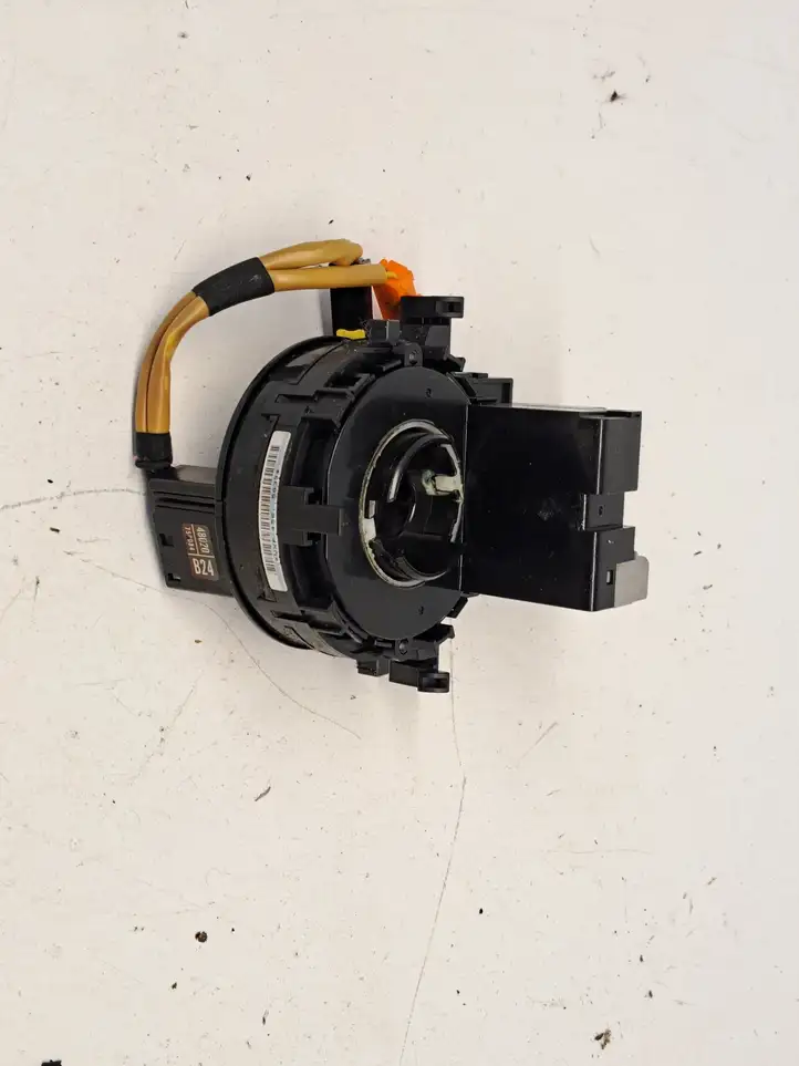 Toyota Prius (XW20) (2003 - 2009) 4802075B084 Контактное кольцо SRS — фото 6