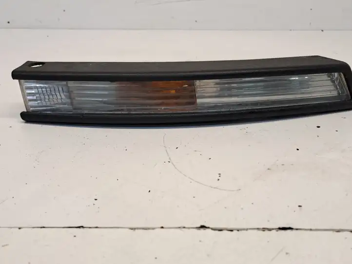 Volkswagen PASSAT B6 (2005 - 2010) 3C0807718 Указатель поворота передний — фото 1