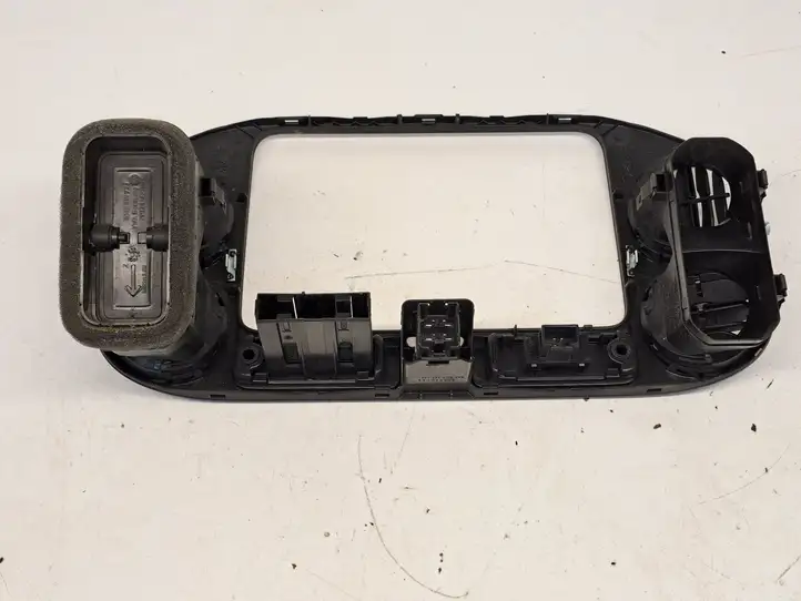 Volkswagen Tiguan (2007 - 2011) 5M0858071K Центральный воздушный дефлектор — фото 6