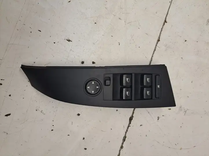 BMW 5 E60 E61 (2004 - 2010) 6951907 Кнопка стеклоподъемников — фото 1