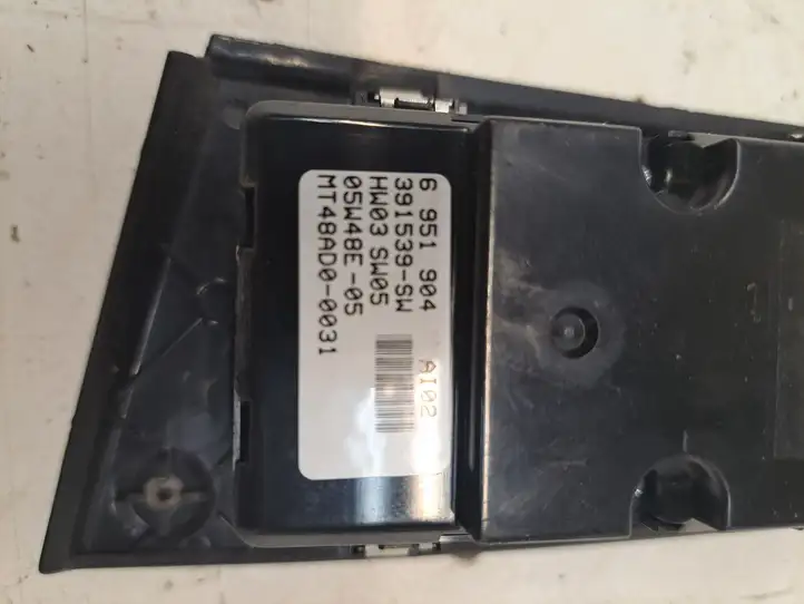 BMW 5 E60 E61 (2004 - 2010) 6951907 Кнопка стеклоподъемников — фото 5