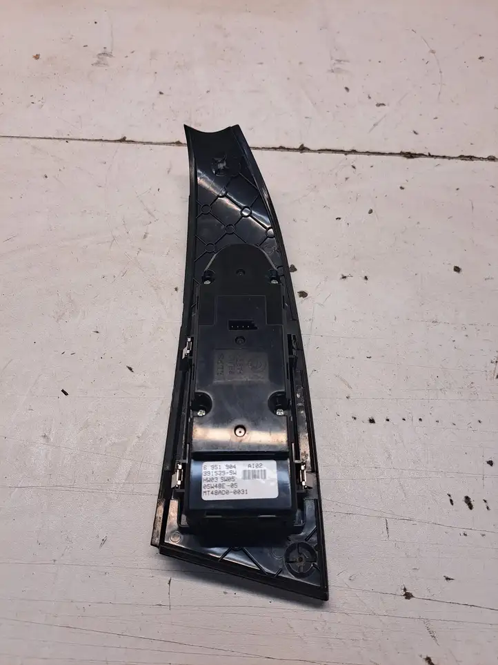 BMW 5 E60 E61 (2004 - 2010) 6951907 Кнопка стеклоподъемников — фото 6