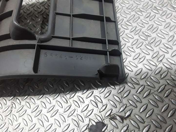 Toyota Yaris (1999 - 2003)  5554552010 Крышка ящика предохранителей