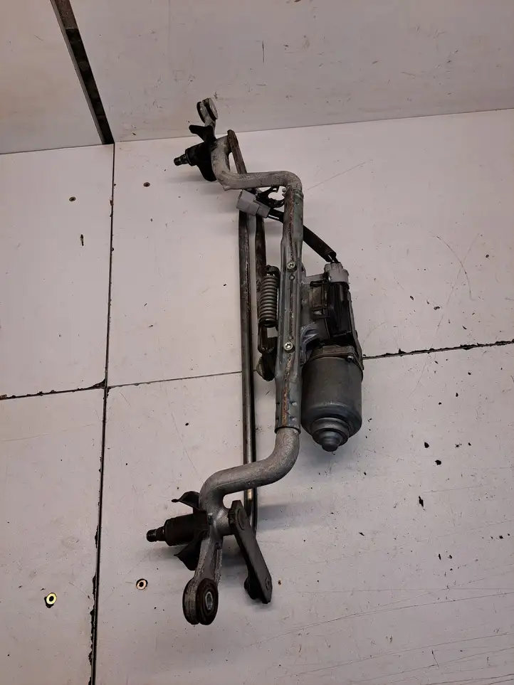 Toyota Verso (2009 - 2012) 851100F030 Двигатель очистителей — фото 4