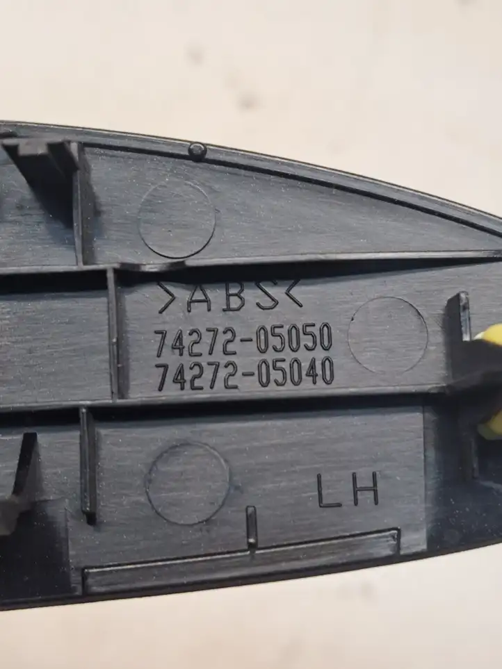 Toyota Avensis T270 (2009 - 2012) 8481005070 Блок кнопок стеклоподъемников — фото 2