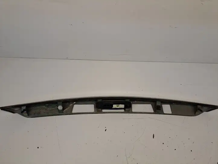 Toyota Avensis T270 (2009 - 2012) 7680105170 Подсветка номера — фото 4