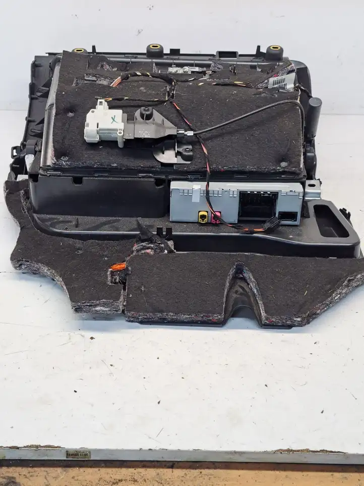 Audi A6 S6 C6 4F (2008 - 2011) 4F1857035 Бардачок в сборе — фото 3
