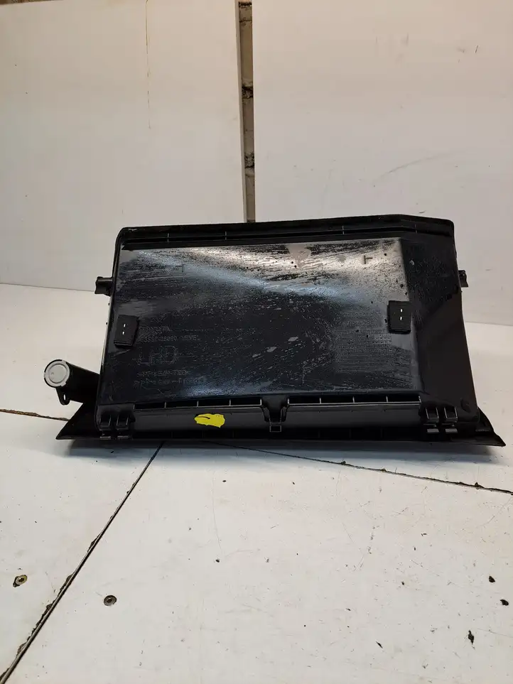 Toyota Avensis T270 (2009 - 2012) 5555005090 Бардачок в сборе — фото 5