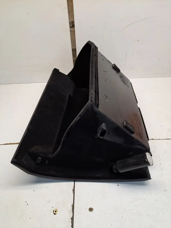 Toyota Avensis T270 (2009 - 2012) 5555005090 Бардачок в сборе — фото 7