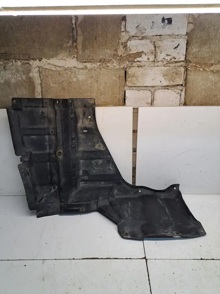 Toyota Prius (XW20) (2003 - 2009) 5144247021 Защита двигателя — фото 4